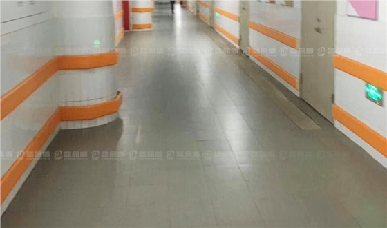 花園酒店護墻板2.jpg 花園酒店護墻板2.jpg