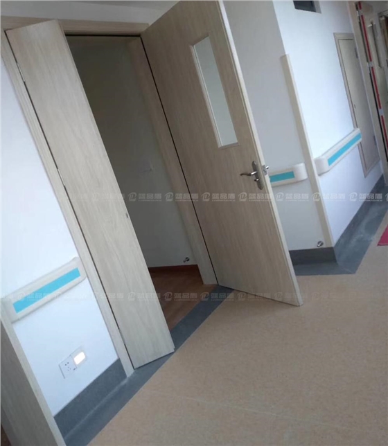 帶夜光扶手1.jpg 帶夜光扶手1.jpg