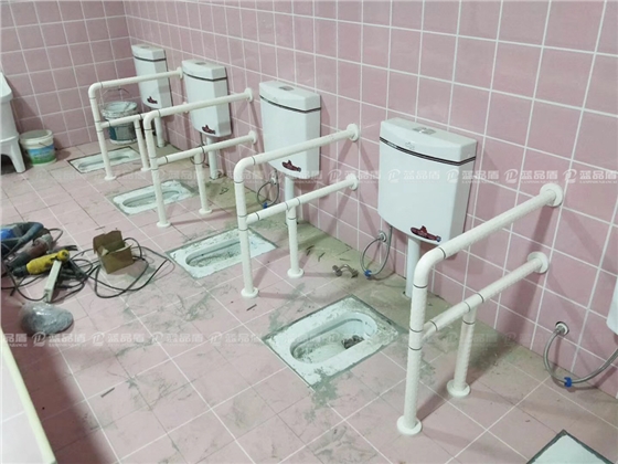 幼兒園衛生間扶手1.jpg 幼兒園衛生間扶手1.jpg