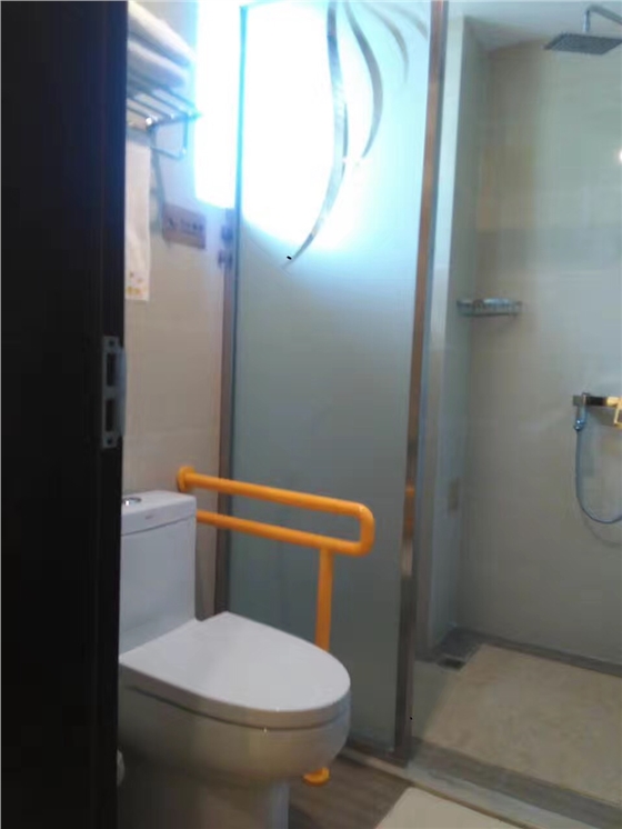 酒店無障礙房衛生間扶手.jpg