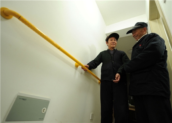 無(wú)障礙坡道扶手.jpg 無(wú)障礙坡道扶手.jpg