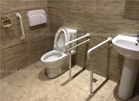 衛生間老人扶手.jpg