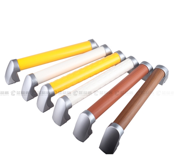 養老院走廊木質扶手