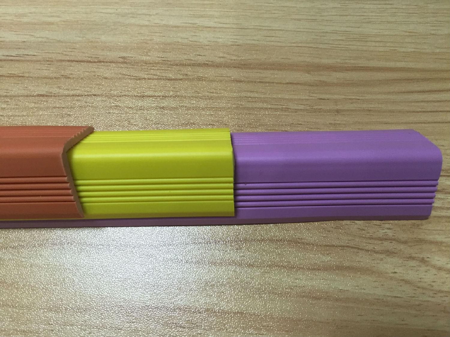 【廣西】柳州市柳石路工人醫院安裝的咖啡色的防滑條