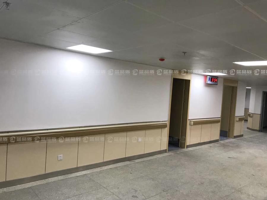 醫院走廊扶手1.jpg 醫院走廊扶手1.jpg