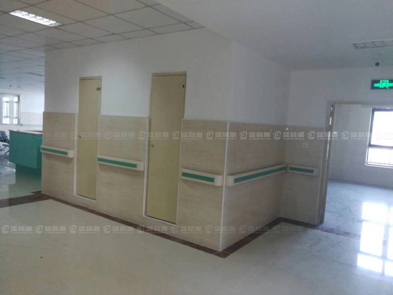 【四川省】復員退伍軍人醫院安里的果綠色防撞扶手很漂亮