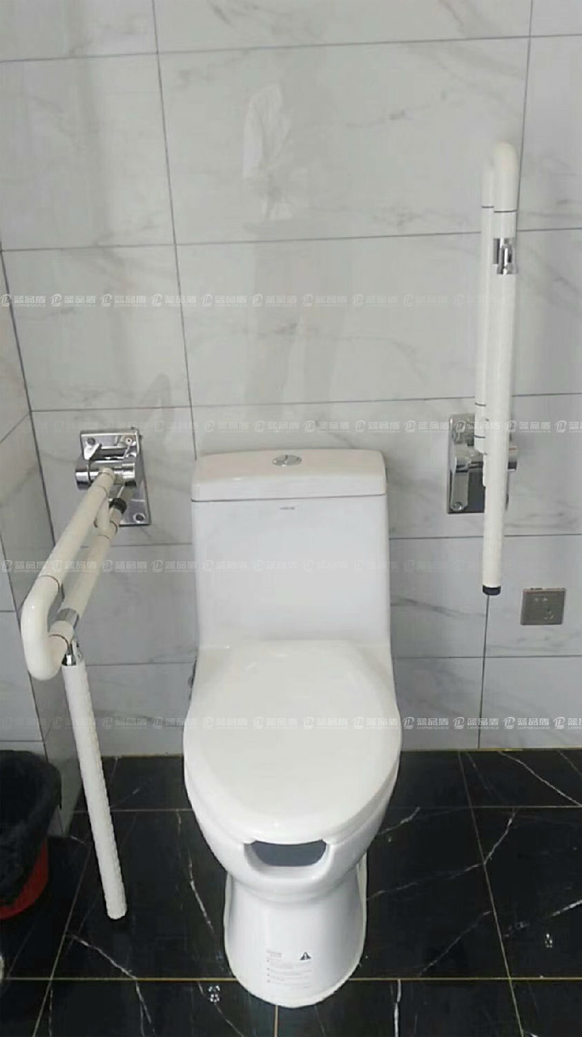 公廁扶手3.jpg 公廁扶手3.jpg