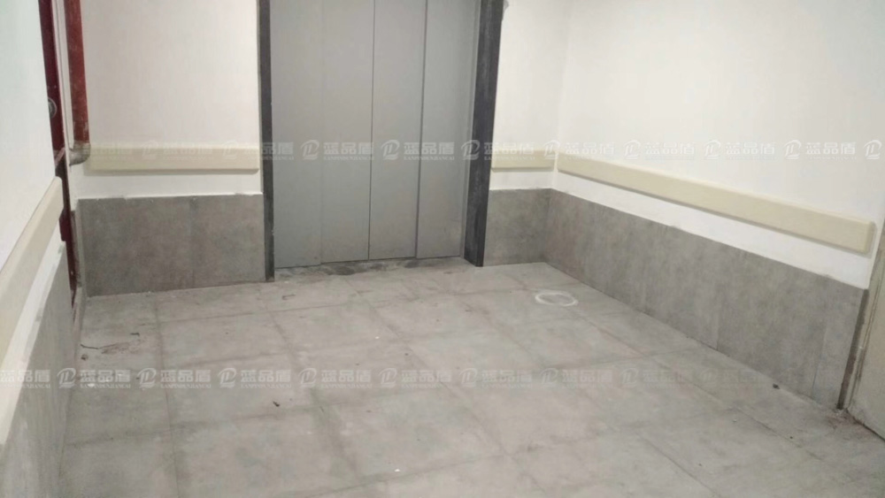 酒店護(hù)墻板.jpg 酒店護(hù)墻板.jpg