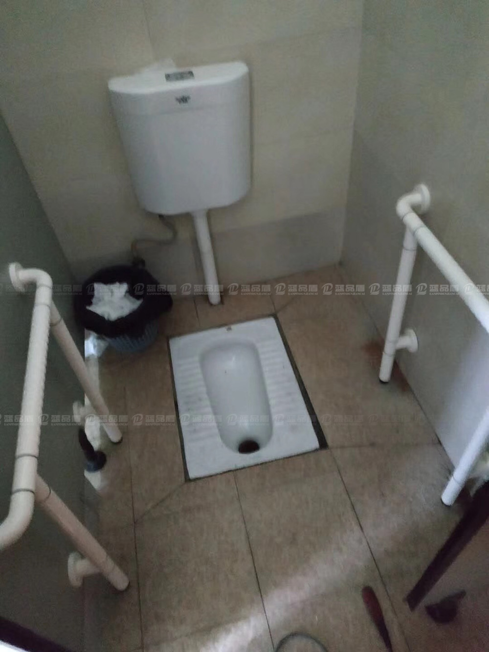 衛生間扶手1.jpg 衛生間扶手1.jpg