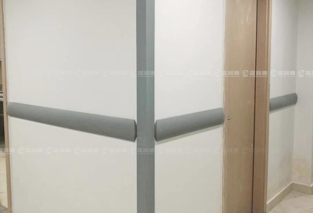 【上海】PVC護墻板訂做顏色為灰色的,顯大氣 【上海】PVC護墻板訂做顏色為灰色的,顯大氣