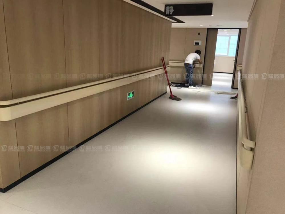 時代醫學美容醫院190扶手.jpg 時代醫學美容醫院190扶手.jpg