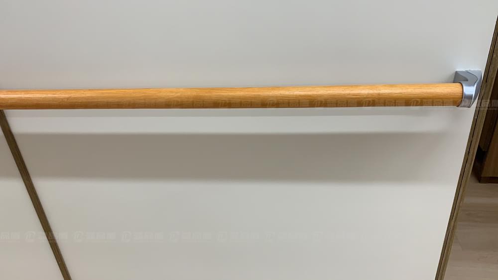 原木醫用走廊扶手.jpg 原木醫用走廊扶手.jpg
