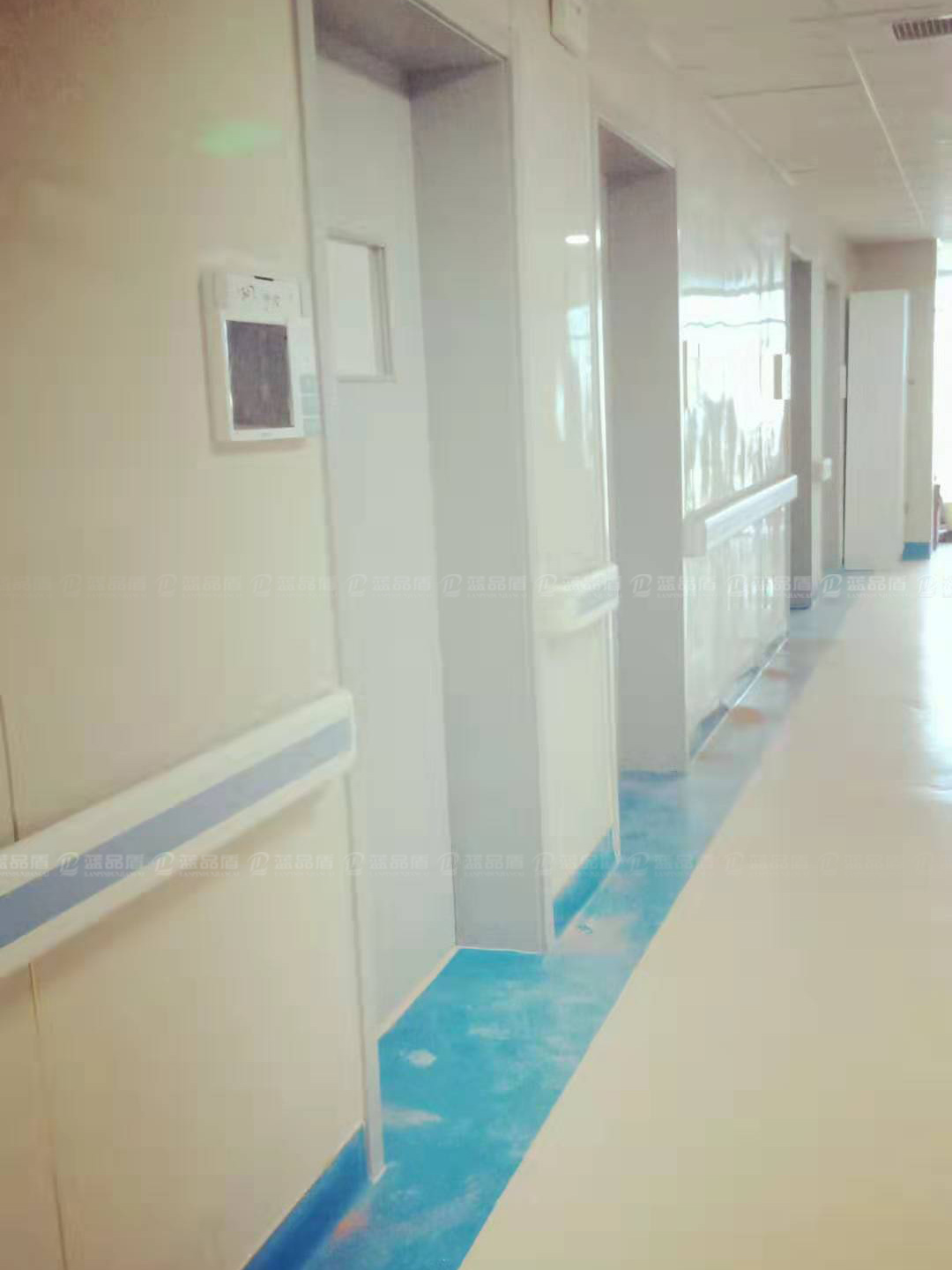 醫院扶手.jpg 醫院扶手.jpg