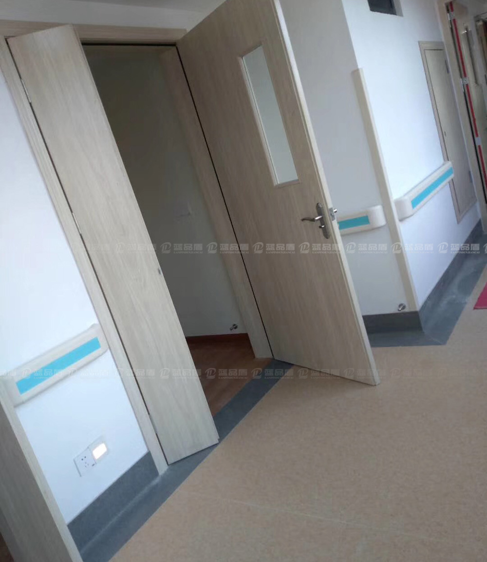 帶夜光扶手1.jpg 帶夜光扶手1.jpg