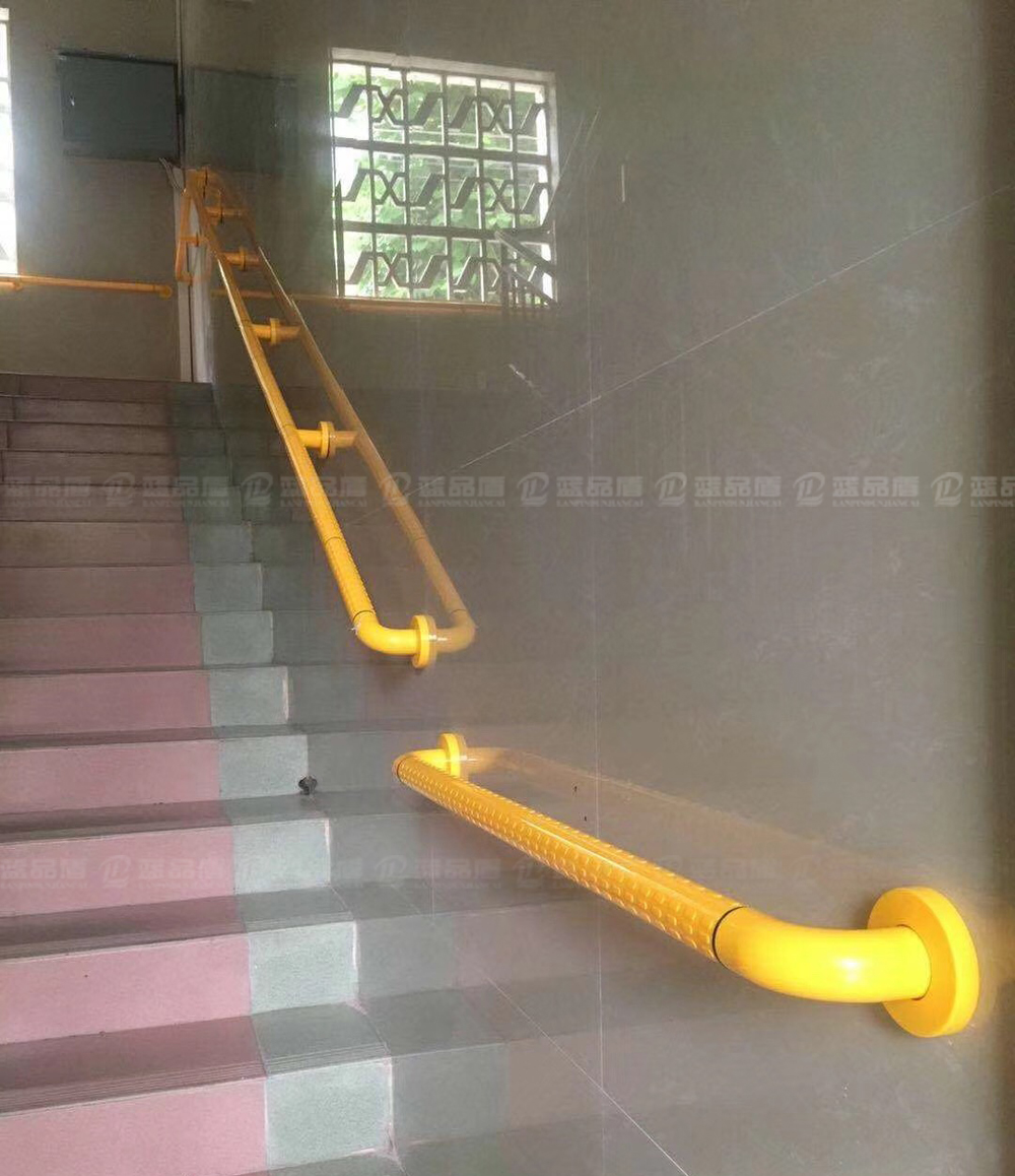 殘疾人通道扶手.jpg 殘疾人通道扶手.jpg