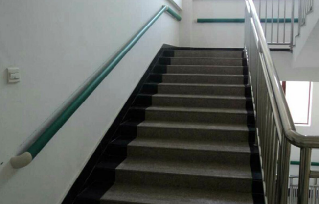 醫院的防撞扶手