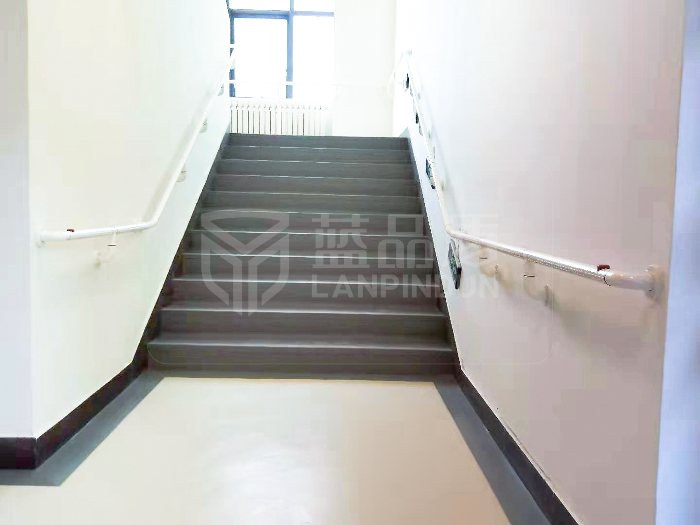 老人房間走道扶手 老人房間走道扶手