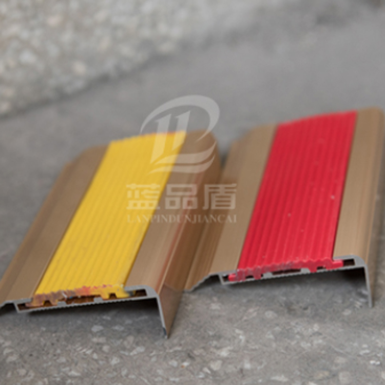 免打孔護角條 免打孔護角條