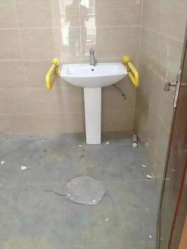 實(shí)惠價(jià)格買放心 藍(lán)品盾為“大連”衛(wèi)浴扶手客戶供貨 實(shí)惠價(jià)格買放心 藍(lán)品盾為“大連”衛(wèi)浴扶手客戶供貨