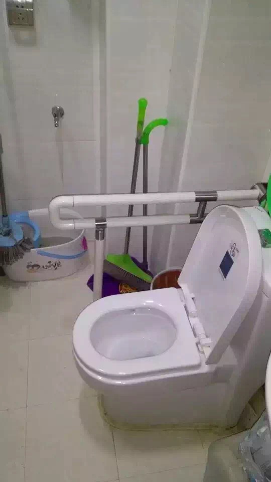 【尼龍材質】的衛浴扶手,溫州客戶選購的產品