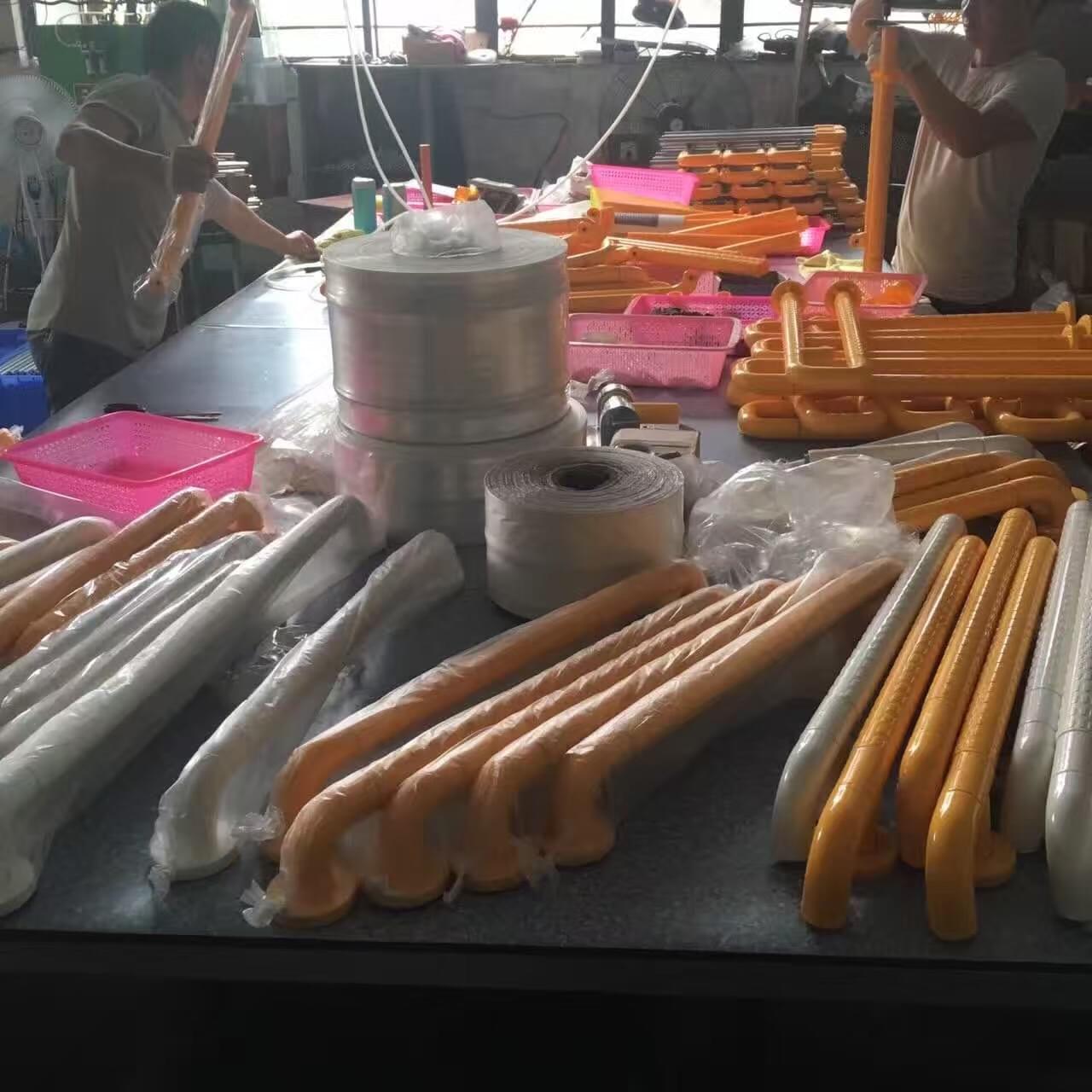 【南寧】衛浴扶手超多優點 講也講不完