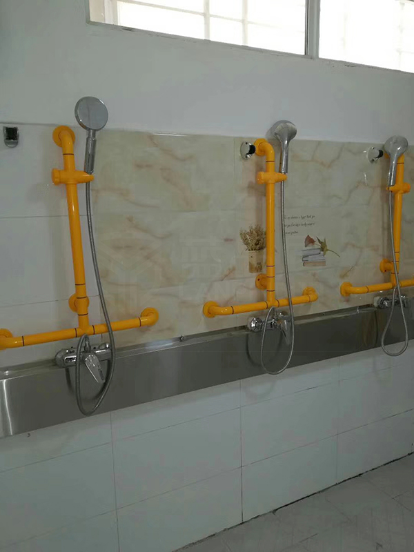 河南康寧醫院案例/訂制款帶花灑夾扶手【藍品盾】 河南康寧醫院案例/訂制款帶花灑夾扶手【藍品盾】